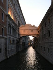 Suckarnas bro Ponte dei Sospiri Venedig