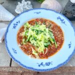 tomatsås och zucchinipasta