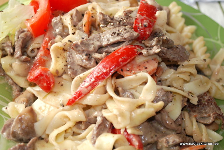 Pasta med lövbiffssås