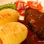 Pepparbiff med rödvinssås och hasselbackspotatis nadjas kitchen