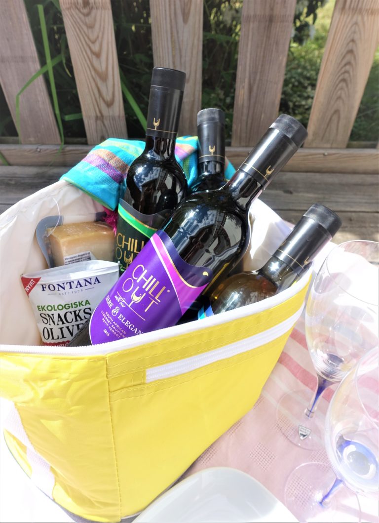 Chill Out Dark & Elegant