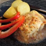 fiskgratäng med paprikasås