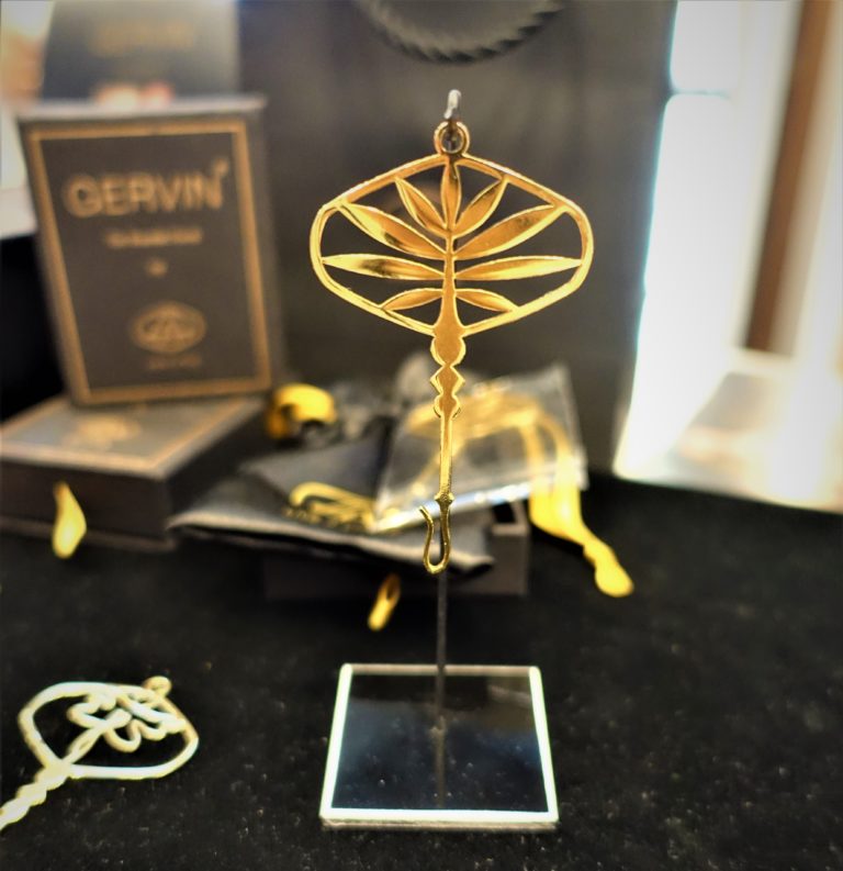 gervin the bracelet hook