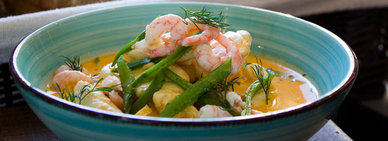 Korshags fisksoppa med hälleflundra & räkor