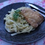 Kyckling med broccolikräm och pasta