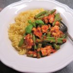 pasta med strimlad kyckling och bönor