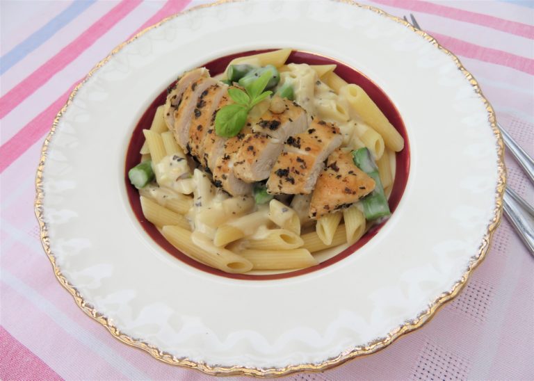 Kyckling Alfredo med sparris