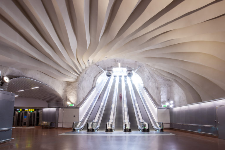 Stockholm City Pendlarkatedralen-konstnär Karin Lindh-foto Markus Hallberg