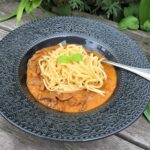 Pasta med smakrik lövbiffssås