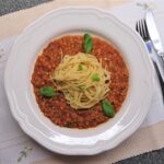 Pasta med lins- och tomatsås