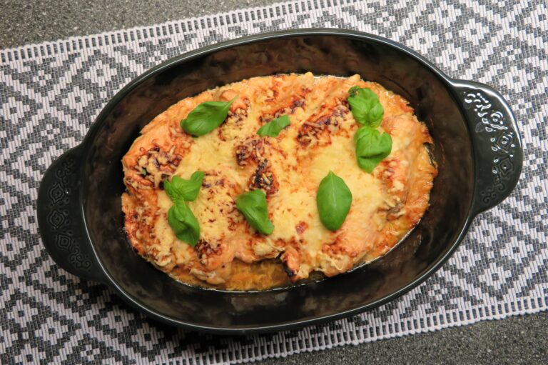 Ostgratinerad kyckling med chilisås