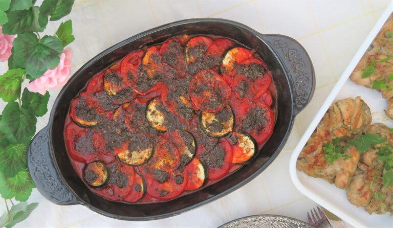 Zucchini- och tomatgratäng