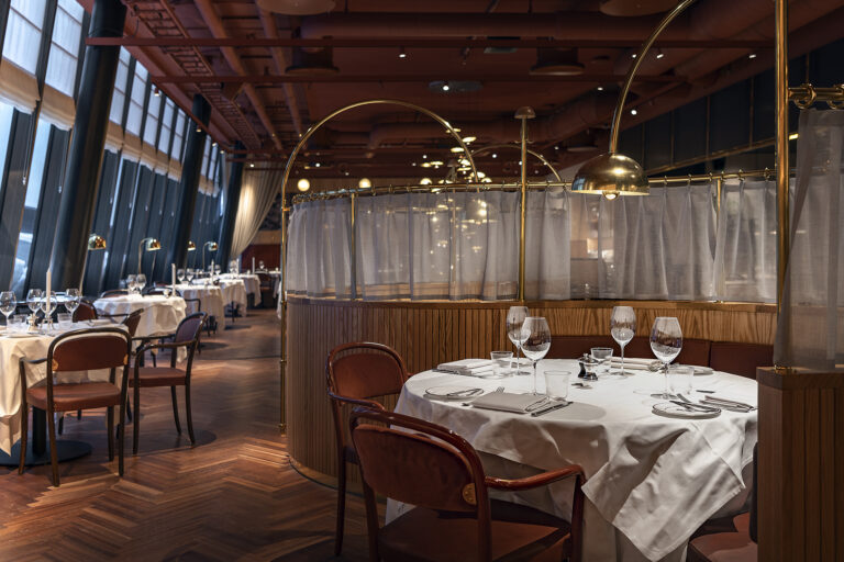 BrasserieAstoria_restaurang_mot_garden_fotografJonasMalmstrom