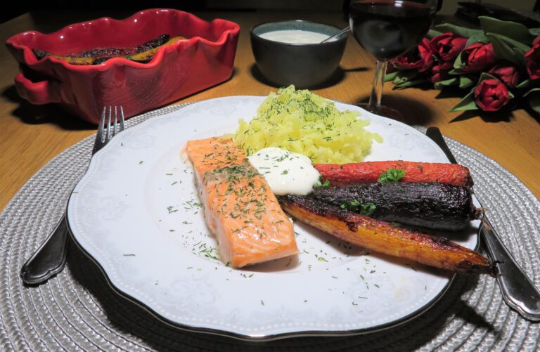 lax med glaserade morötter och citronsås