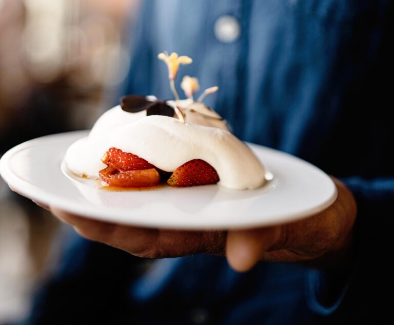 jordgubssorbet luftig grädde tomater