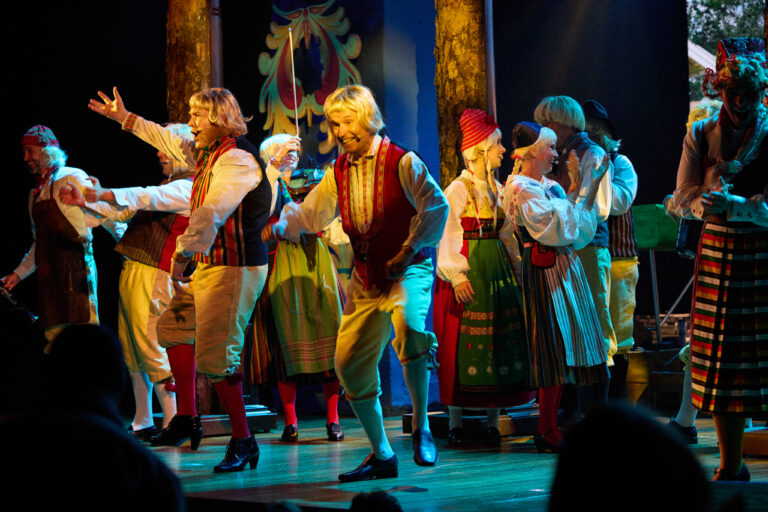 SvenskaRevyn_-2082-1-1