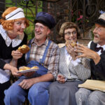 2Entertain-Kalabalik i Fabriken Annika Andersson, Jeanette Capocci, Mikael Riesebeck och Jojje Jönsson.