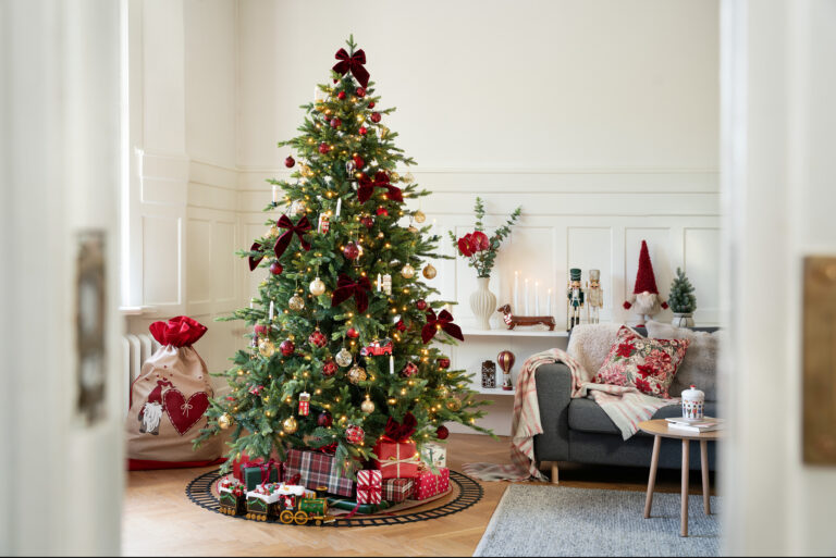 Rusta_2025_S4_Christmas_Sneakpeek-1-I